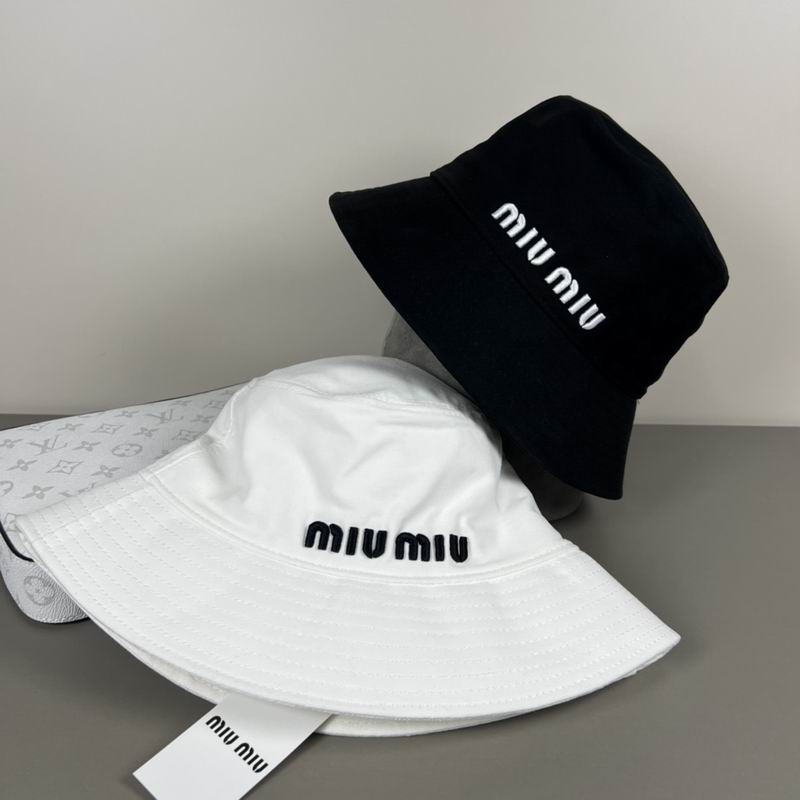 Miumiu hat dx78